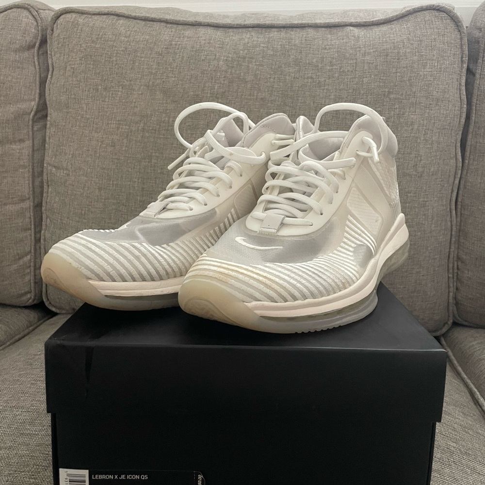 Nike LeBron Icon John Elliott Summit White Sneakers